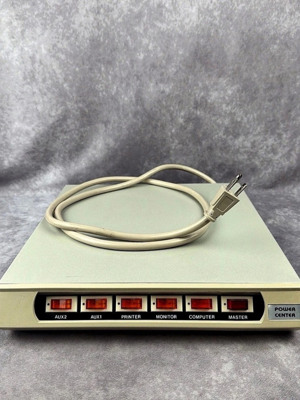 Vintage Computer PC Power Center Surge Protector Multi Outlet Power Strip TESTED